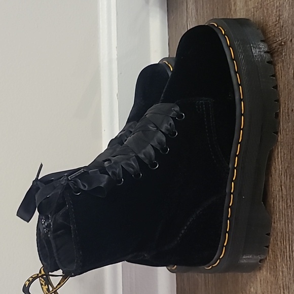 Dr. Martens Ze You Velvet Jadon Platform Boots - Picture 5 of 8